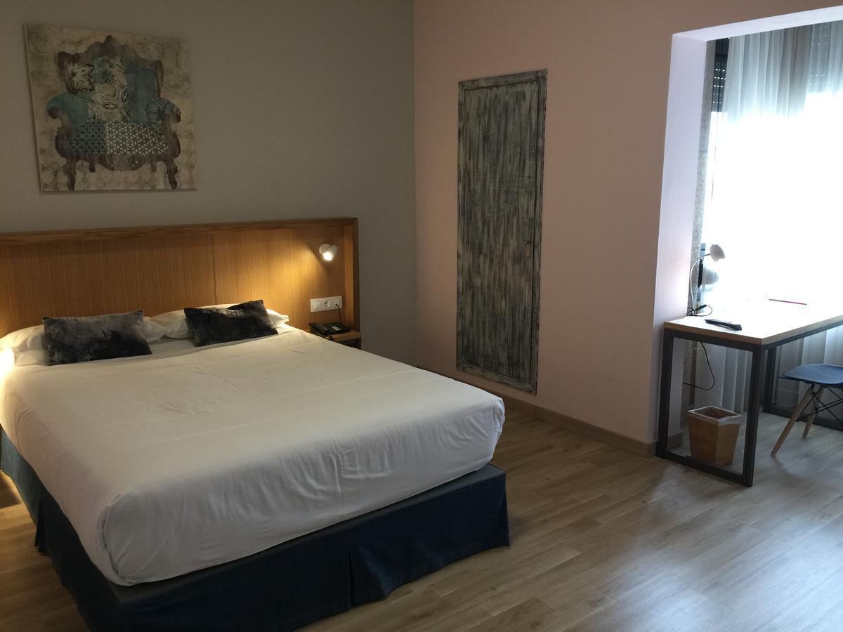 Hotel Celanova Esterno foto