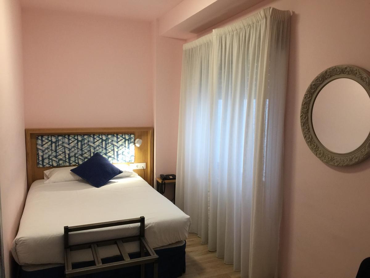 Hotel Celanova Esterno foto