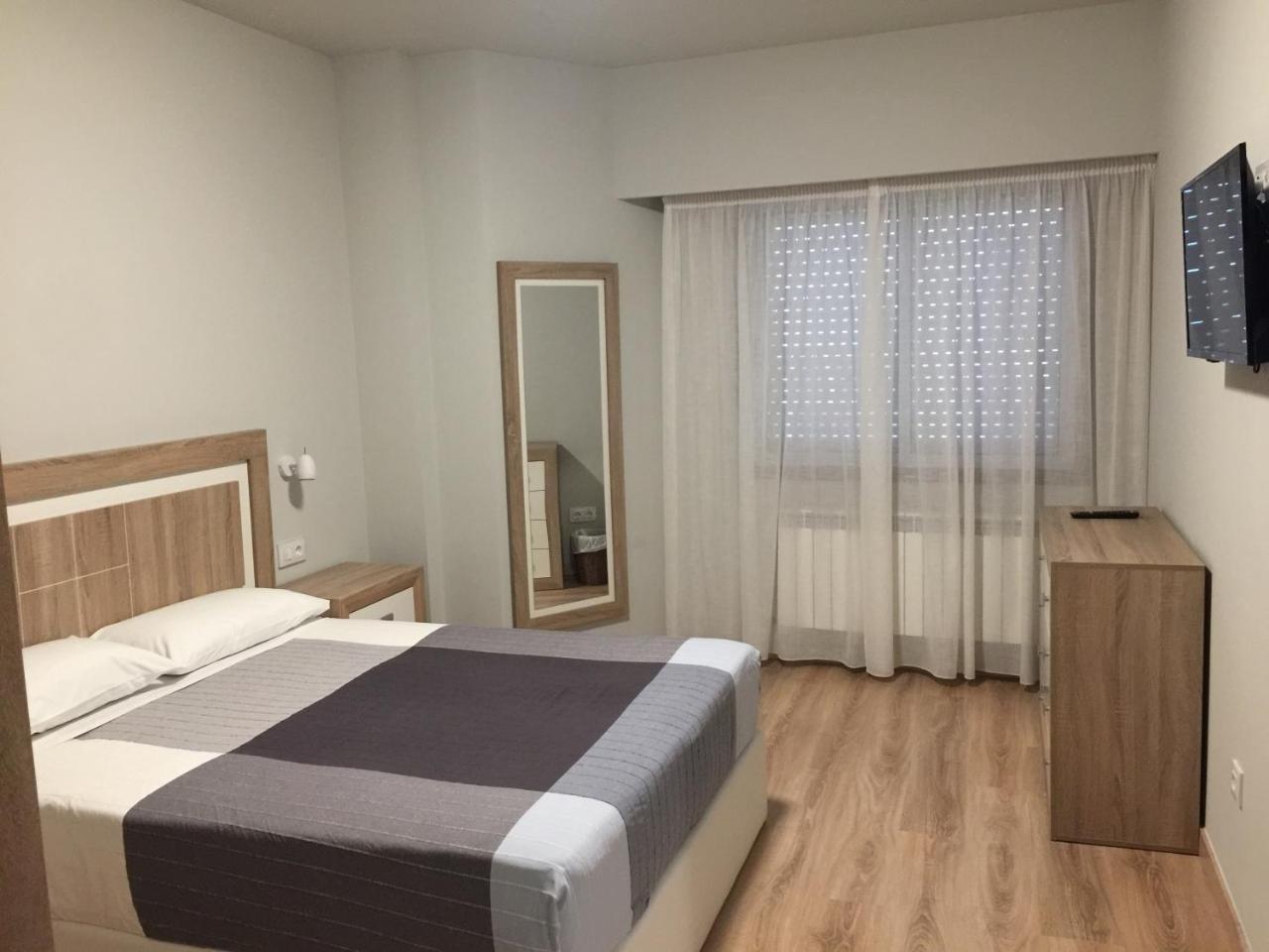 Hotel Celanova Esterno foto