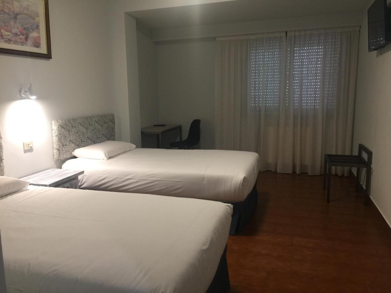 Hotel Celanova Esterno foto